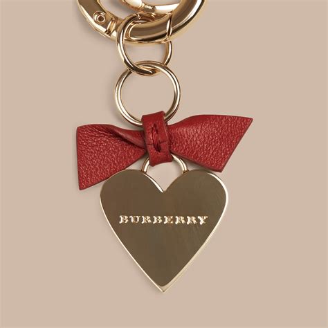 key charm burberry